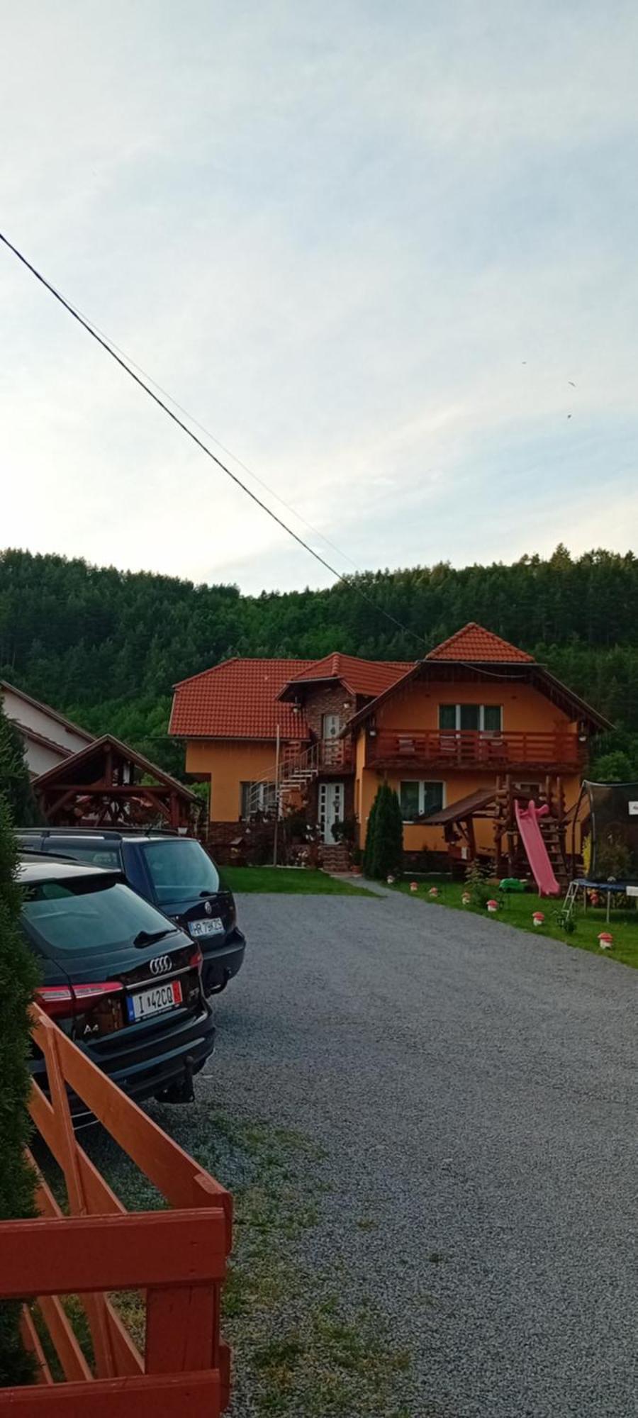 Casa De Oaspeti Cristian Praid Buitenkant foto